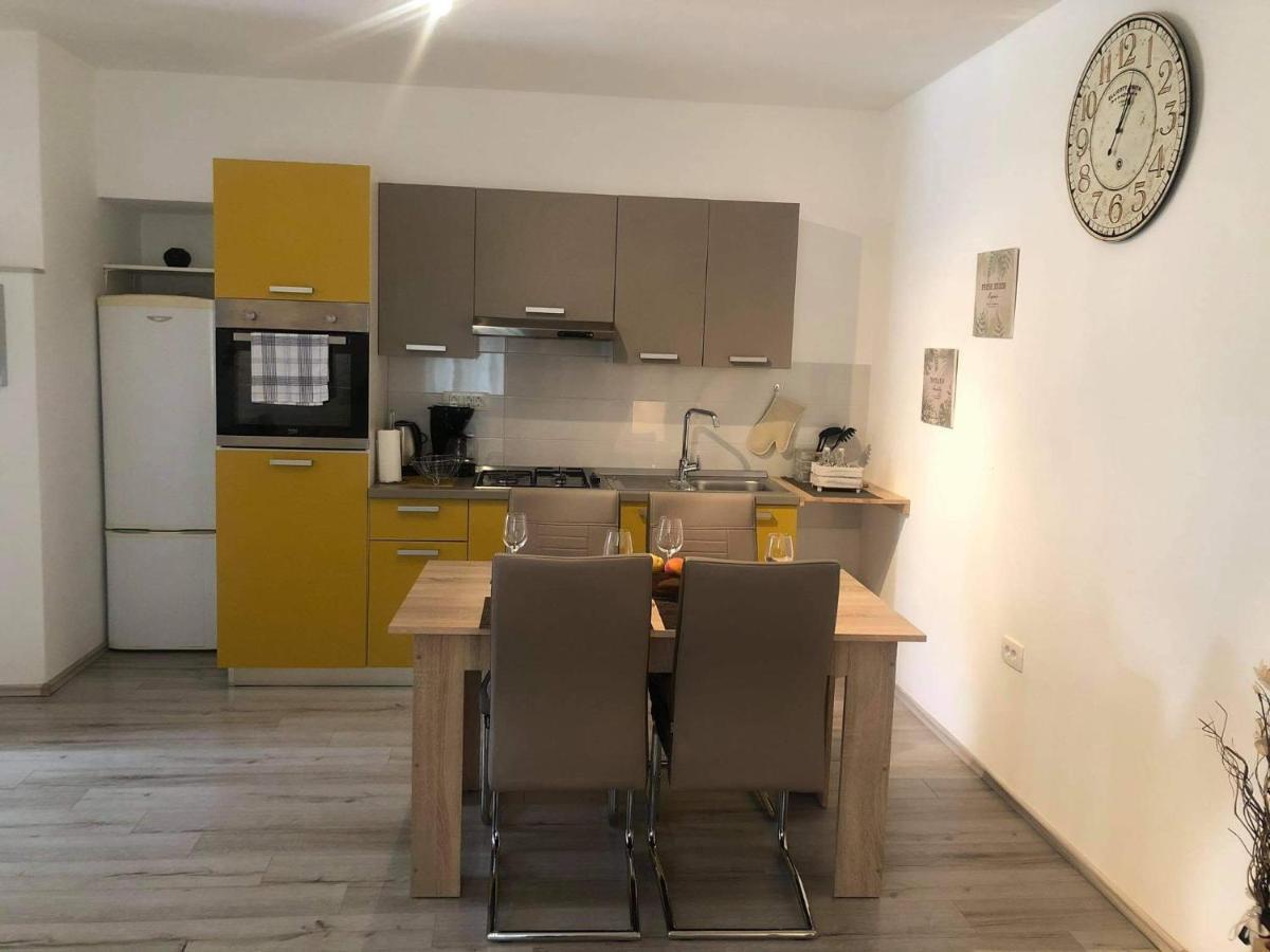 Apartmani Dokic Bale Exterior photo