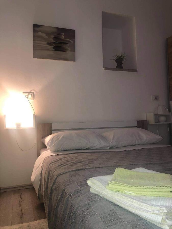 Apartmani Dokic Bale Exterior photo