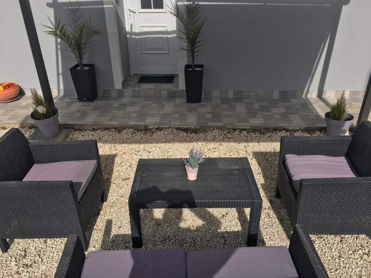 Apartmani Dokic Bale Exterior photo