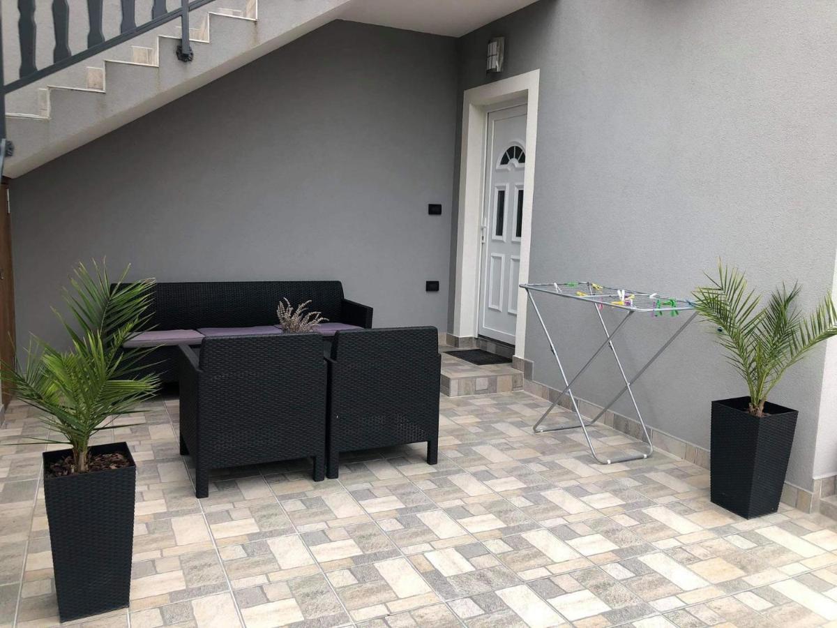 Apartmani Dokic Bale Exterior photo