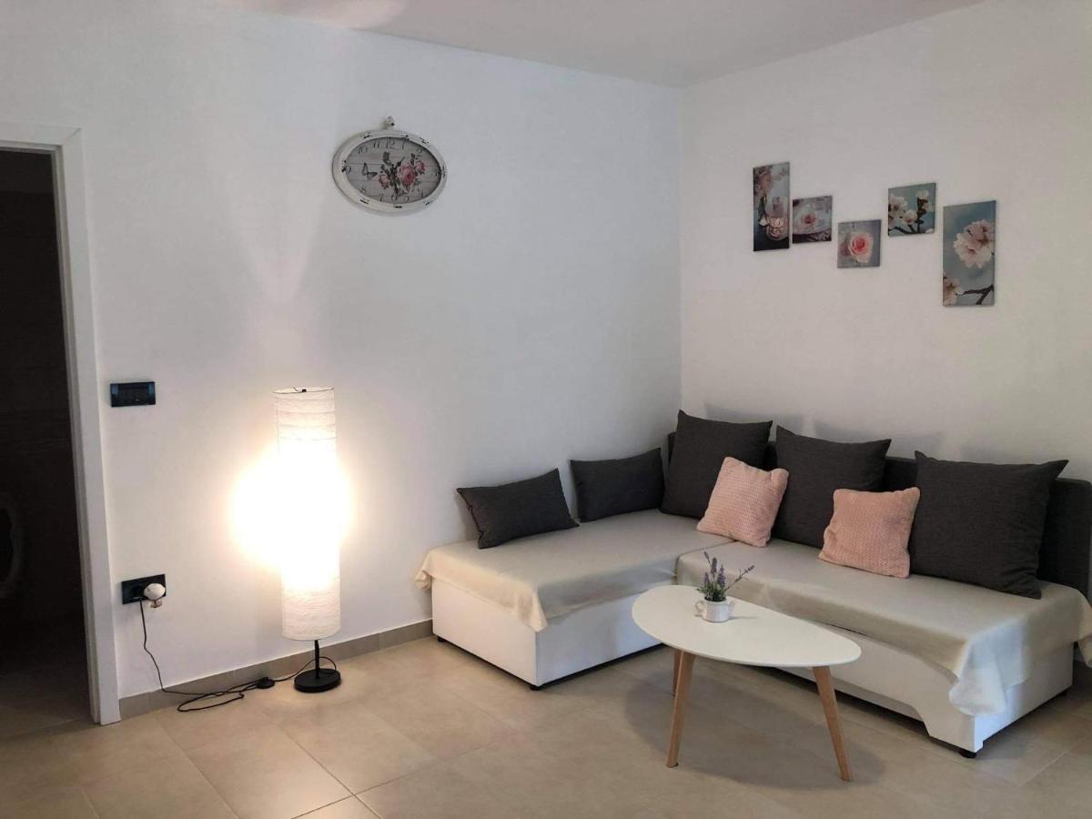 Apartmani Dokic Bale Exterior photo