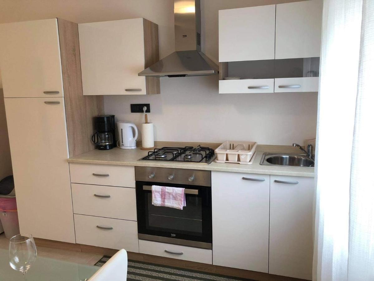 Apartmani Dokic Bale Exterior photo
